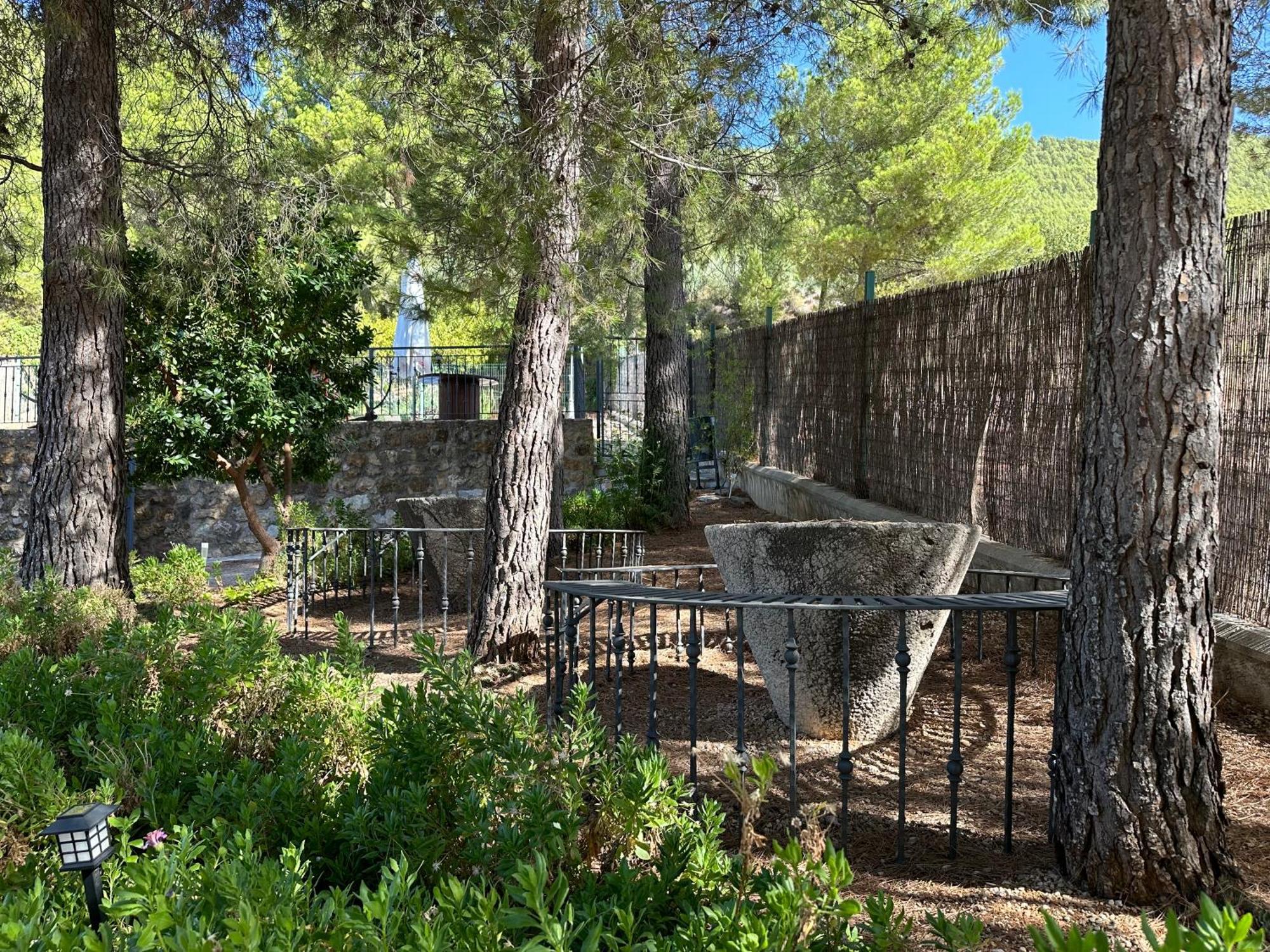 Casas Rurales Cerro Lobo Yeste Exterior photo